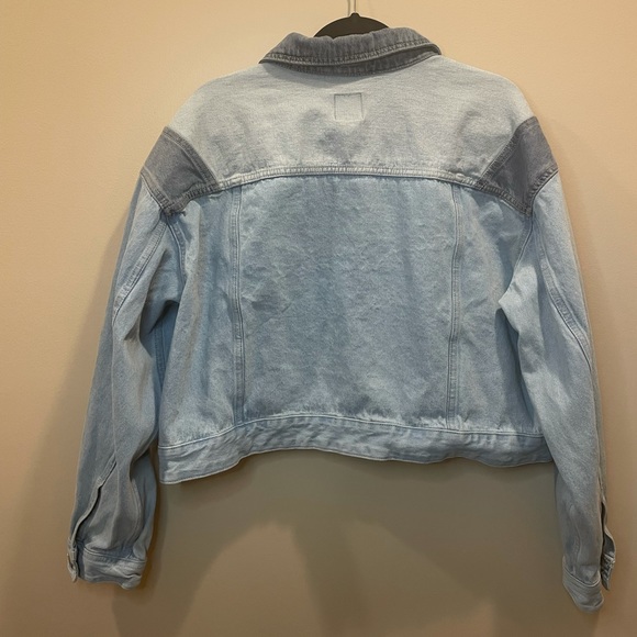 Jean jacket - Picture 2 of 3